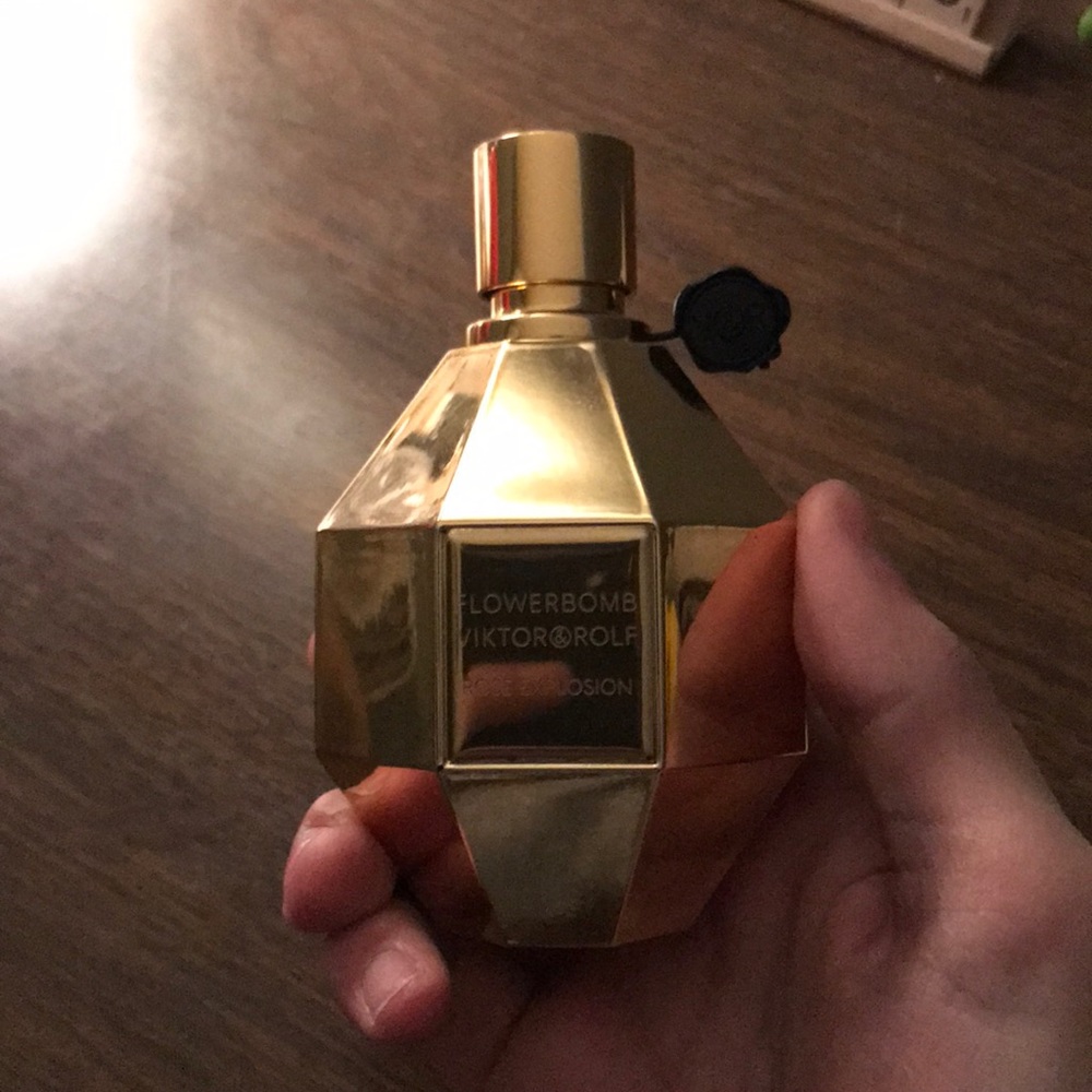 RARE/OFFERS Viktor&Rolf Flowerbomb Rose Explosion